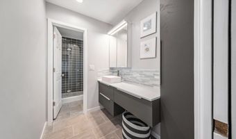 2375 Dundee Dr, Ann Arbor, MI 48103