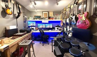 918 N Harv Wright Rd, Bloomfield, IN 47424