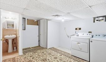 27 CAROLYN Rd, Belleville, NJ 07109