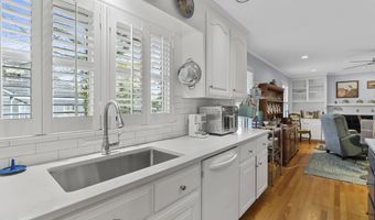 131 Chesnut St, Camden, SC 29020