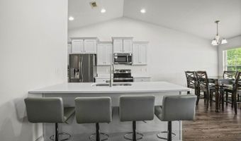 6236 Emerald Lake Dr, Biloxi, MS 39532