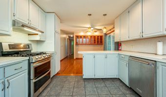 237 Todd Cir, Ames, IA 50014