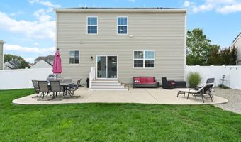 48 Farragut Ave, Barnegat, NJ 08005
