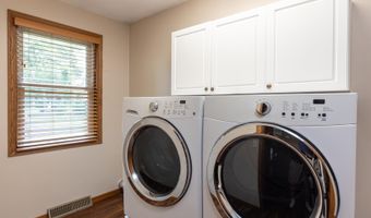 N390 TAMARACK Drive, Appleton, WI 54915