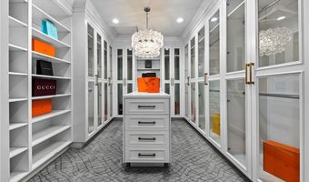 81 Hacienda Dr, Arcadia, CA 91006