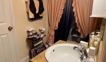 2440 BASSFORD Ln, Albany, GA 31707