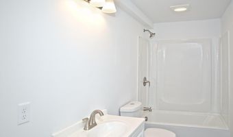 24 Constellation Dr, Auburn, ME 04210