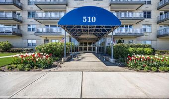 510 Deal Lake Dr 6B, Asbury Park, NJ 07712