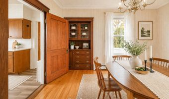 744 Hammond St, Bangor, ME 04401