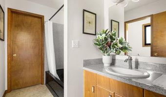 2717 N Alamo Rd, Boise, ID 83704