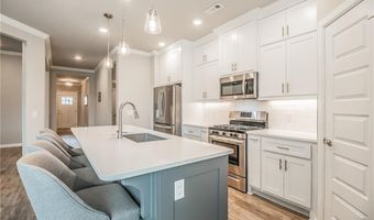 5802 Macasin Ave, Bentonville, AR 72713