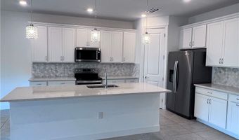 3700 Passion Vine Dr, Alva, FL 33920