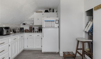 599 E Main Rd, Middletown, RI 02842