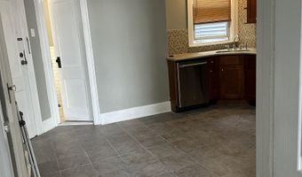 81 NEWMAN Ave, Bayonne, NJ 07002