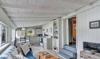 220 Way Ln, Bridport, VT 05734