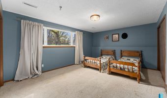 20395 Northgrove Loop, Brookings, SD 57006