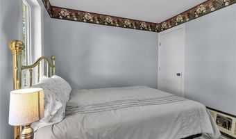 565 Wendt Dr, Angola, NY 14006
