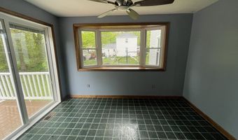 14 Wheelwright Rd, Barre, MA 01005