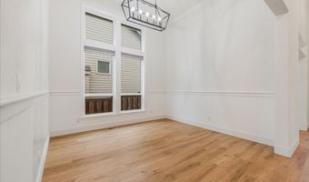 20870 YOSEMITE St NE, Aurora, OR 97002