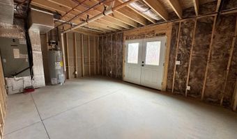 18 Somerset Dr, Appomattox, VA 24522