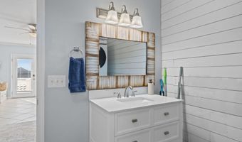 205 Barefoot Ln, Atlantic Beach, NC 28512