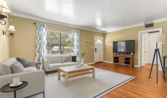 37 E VANDERBILT St, Orlando, FL 32804