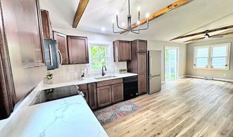 1520 N VIOLA St, Appleton, WI 54915