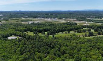 87 Par Four Dr, Auburn, ME 04210
