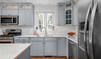 15 Steer Rd, Cumberland, RI 02864