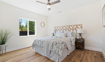 1055 S Wright Rd, Santa Rosa, CA 95407