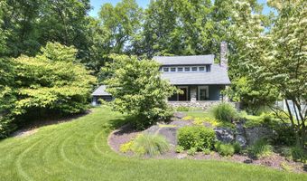 8 Rebel Ln, Darien, CT 06820