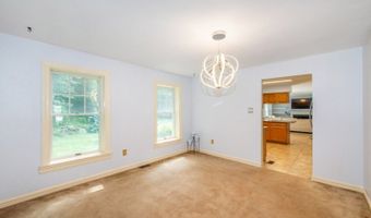 2 Higgins Dr, Alloway, NJ 07462