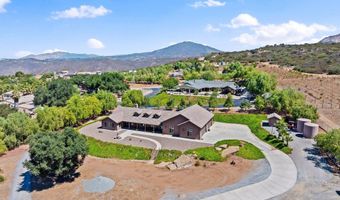 19553 Hidden Glen Rd, Alpine, CA 91901