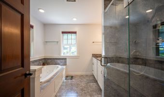 7 High St, Brandon, VT 05733