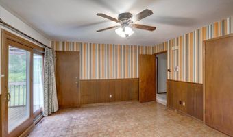 1702 Rae Ln, Madison, WI 53711