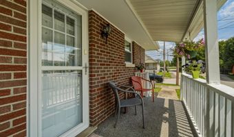 743 Lee St, Barboursville, WV 25504