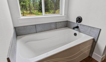 871 W Kenai Ln, Athol, ID 83801