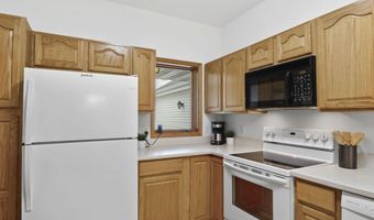 17 Springfield Ct, Madison, WI 53719