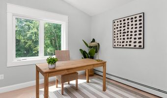 907 Richville Rd, Standish, ME 04084