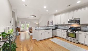 44360 OAKMONT MANOR Sq, Ashburn, VA 20147