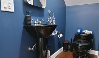 1131 Claytonbrook Ct, Ballwin, MO 63011