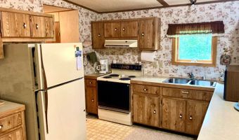 28 W Shore Rd, Babb, MT 59411