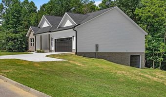 305 Shadows Lawn Dr, Athens, TN 37303