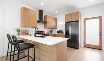 2672 Newell, Los Angeles, CA 90039