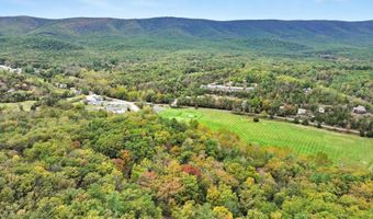 16 SPRUCE HOLLOW Rd, Basye, VA 22810