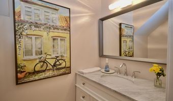 71 Baldwin Dr 71, Bangor, ME 04401