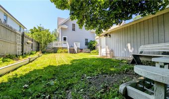 131 Grove Dr, Ashtabula, OH 44004