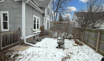 1019 N DURKEE St, Appleton, WI 54911