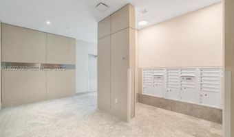 9221 E Bay Harbor Dr 309, Bay Harbor Islands, FL 33154