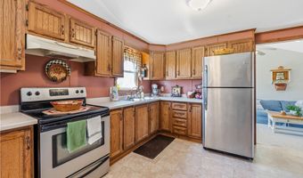 14472 Puzzey Rd, Albion, NY 14411